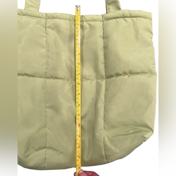 Chic Nylon Tote Bag Perfect For Everyday Essentials - Picture 6 of 7